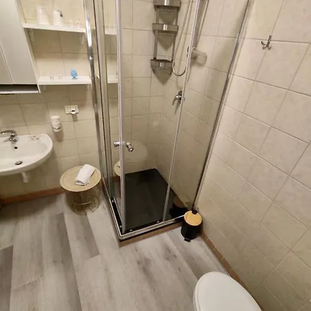 Ostro -